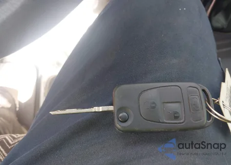 2015 Mercedes-Benz Sprinter 2500 High Roof из США, поврежденный, VIN WD3PE8DC7FP113618